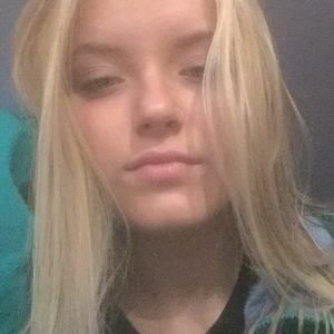 Meet your Posher, Celia